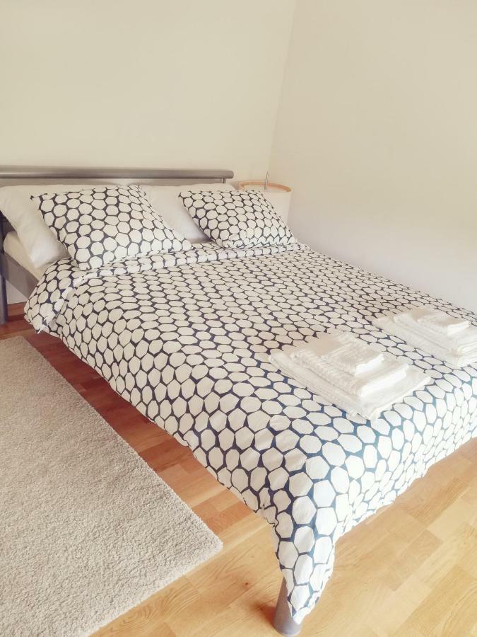 Ražanac House For Rent Paola 빌라 외부 사진