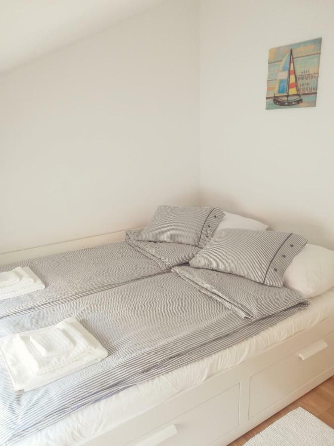 Ražanac House For Rent Paola 빌라 외부 사진